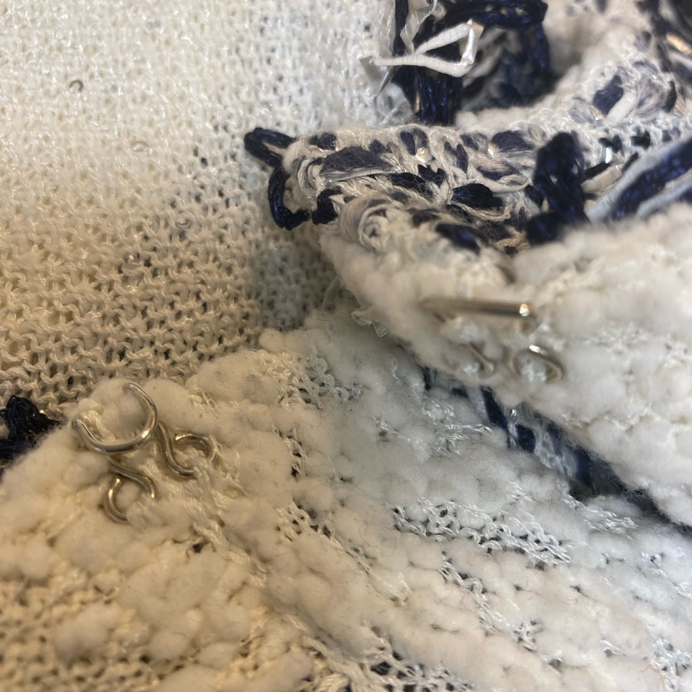 Women's White and Blue Tweed Jacket - Picture 8 of 15